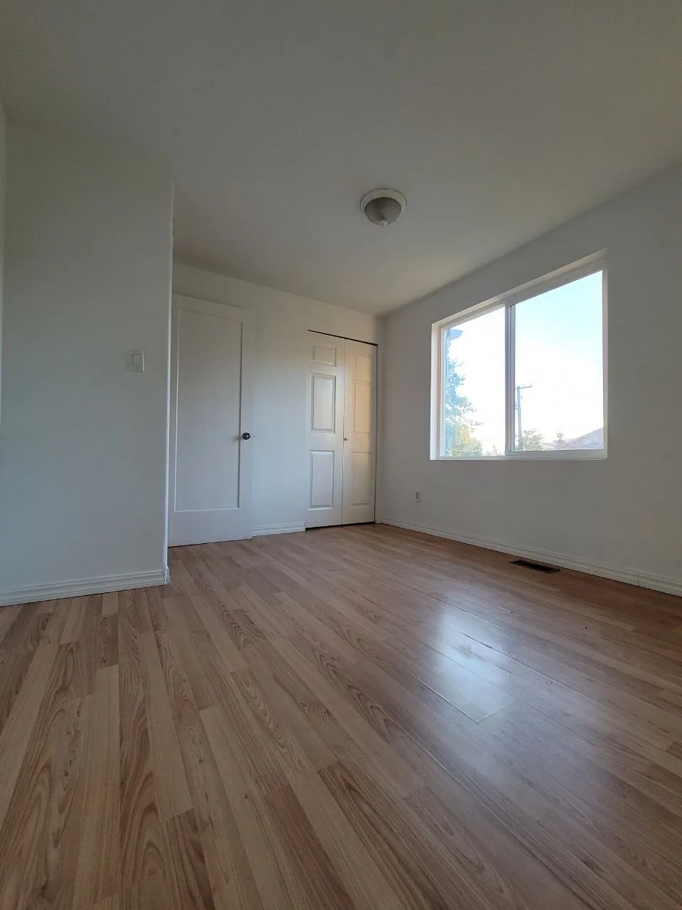Metro Vancouver Interior: Flooring, Kitchen & Bath, Metro Vancouver